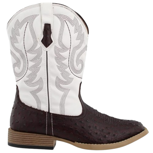 Structured Canyon Walk Boots with Smooth-Lined Finish by Brahma